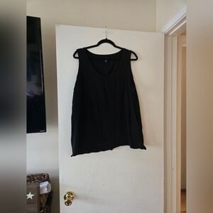 Old Navy Black V-Neck Tank Top